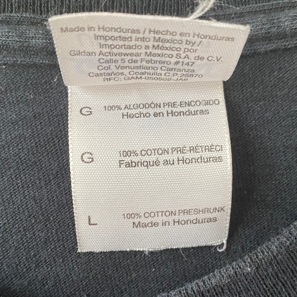 Gildan Black Cotton T-Shirt - Picture 2 of 4